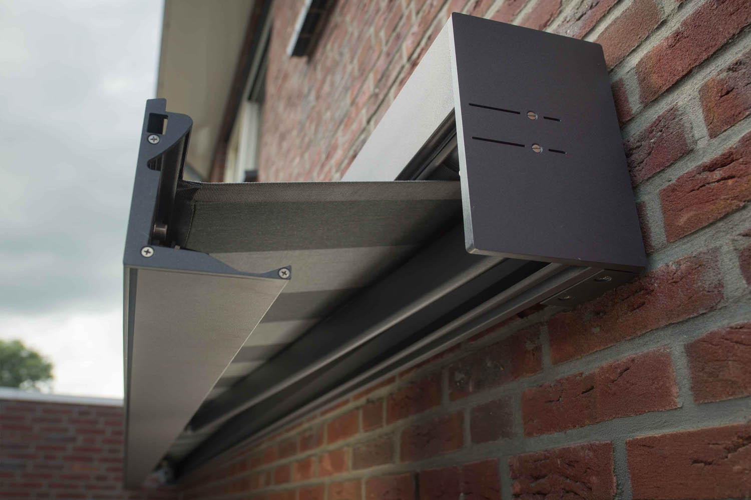 knik3 Knikarmscherm Moneo 400 voor terras